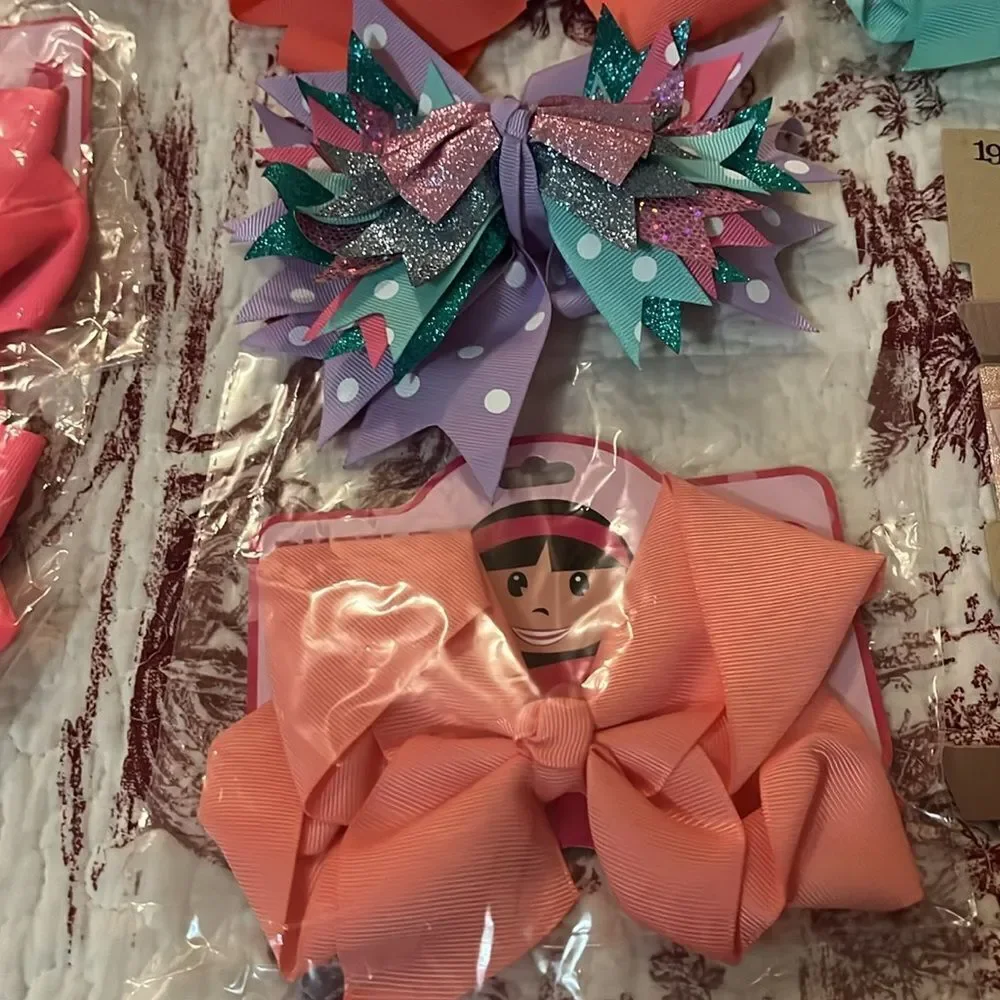 Ruffle girl bows